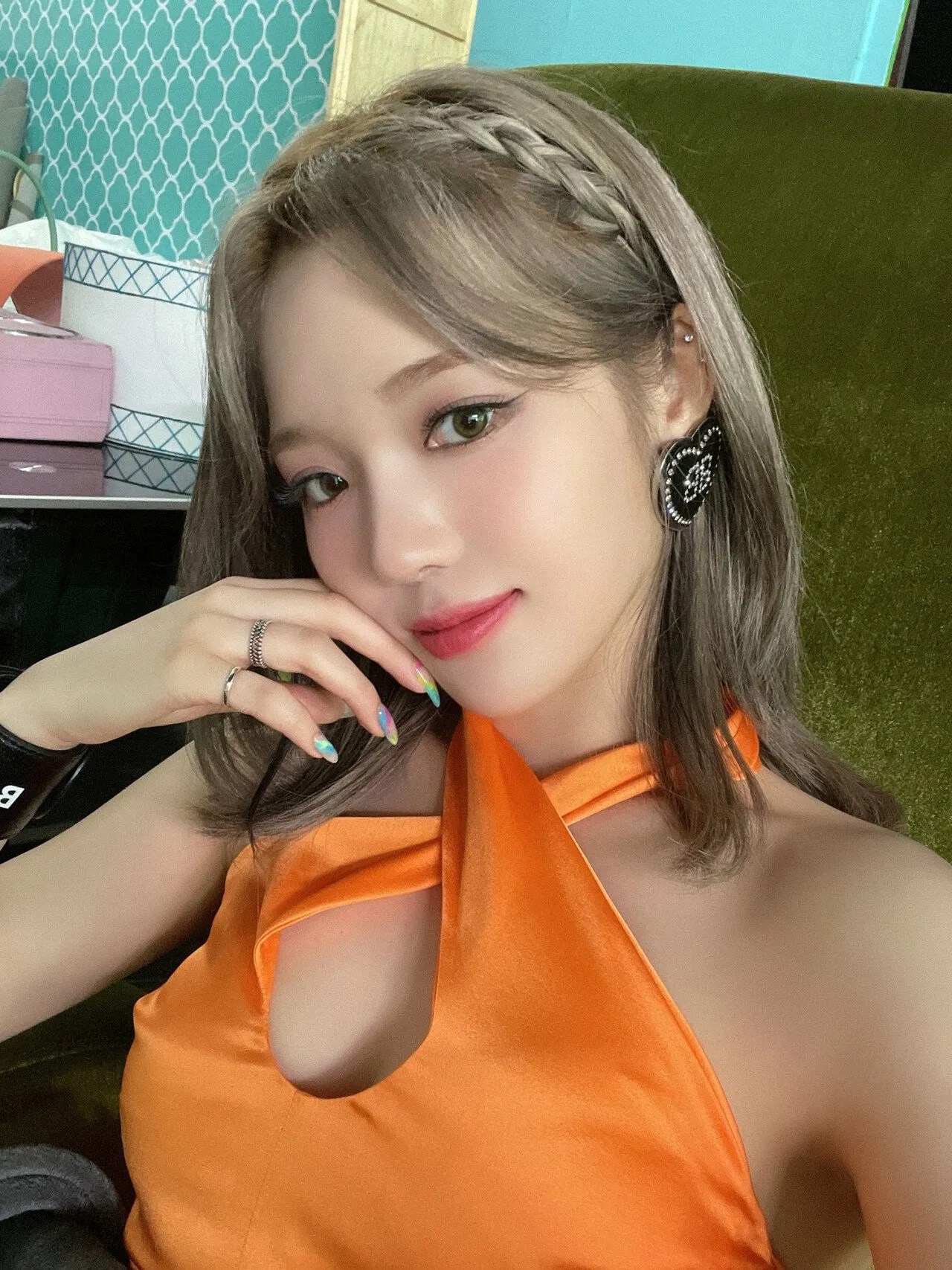 Weverse_0b000.jpeg 1일 1지선 1657일차