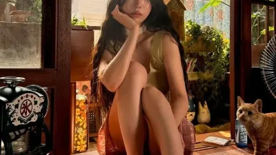 ㅇㅎ)슴 핏줄로 유명한 처자의 다른 모습